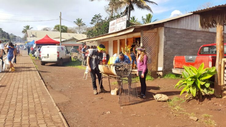 barbecue Easter Island Moai Statues Rano Raraku Kau Orongo