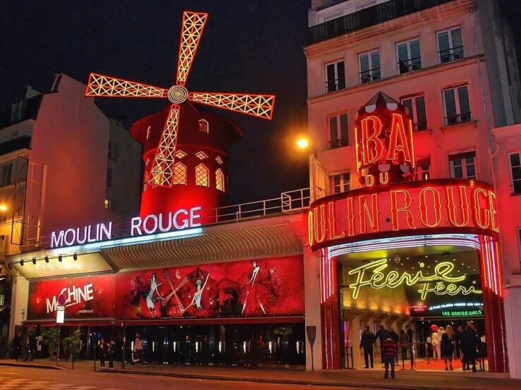 Paris Eiffel Tower, Notre-Dame, Louvre in 3 days