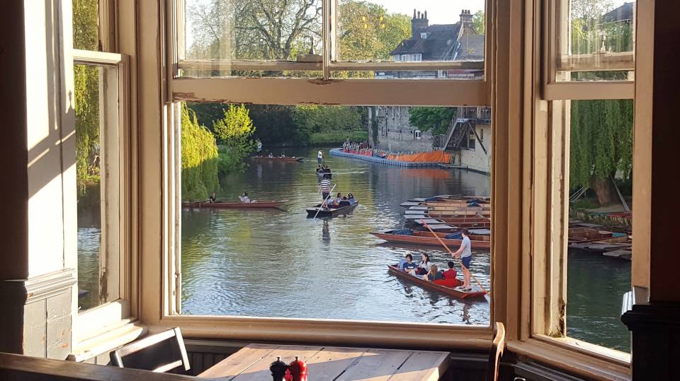 Punting Guide to the River Cam – Scudamore’s, Pub and Tea