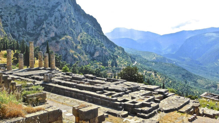 What is the Story Behind the Oracle of Delphi in Greece