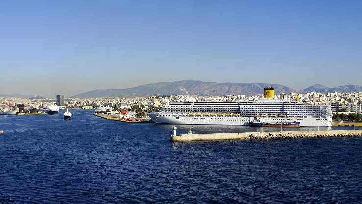 Where to stay in Athens cruise from Piraeus or Plaka