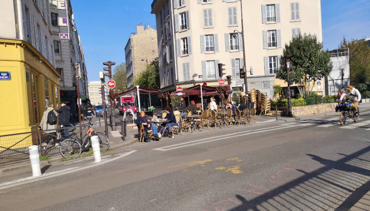 Parisian canal street