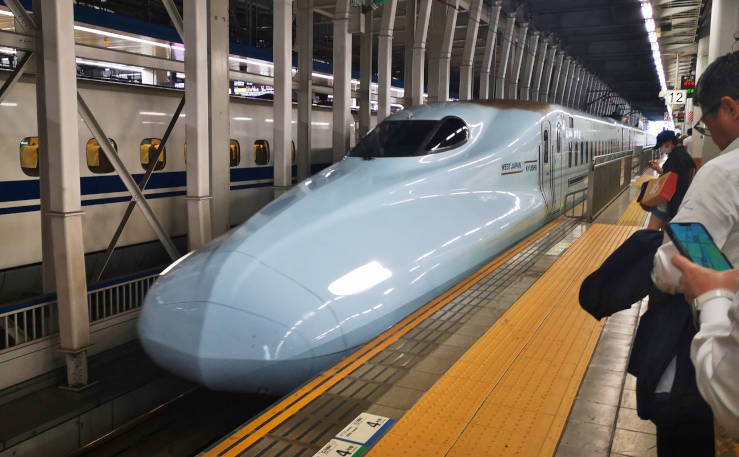 Shinkansen - Japan rail pass