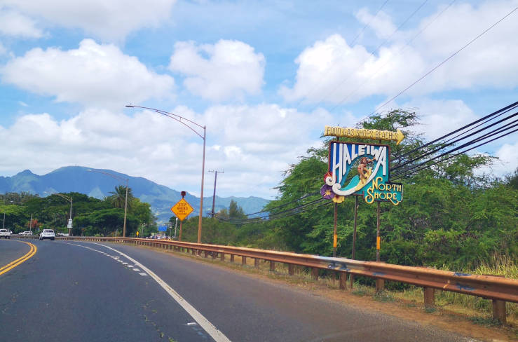 Welcome Signpost HI North Shore