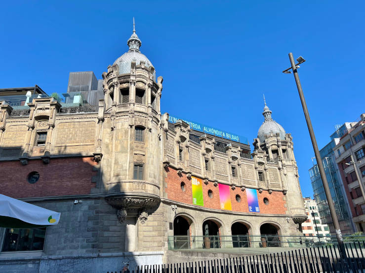 Azkuna Zentroa (Alhóndiga Bilbao)