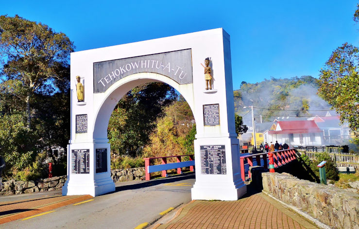 Entrance to a Māori community in New Zealand highlighting living Indigenous traditions and ongoing cultural practices
