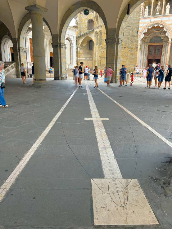 Solar dial in Piazza Vecchia, Bergamo